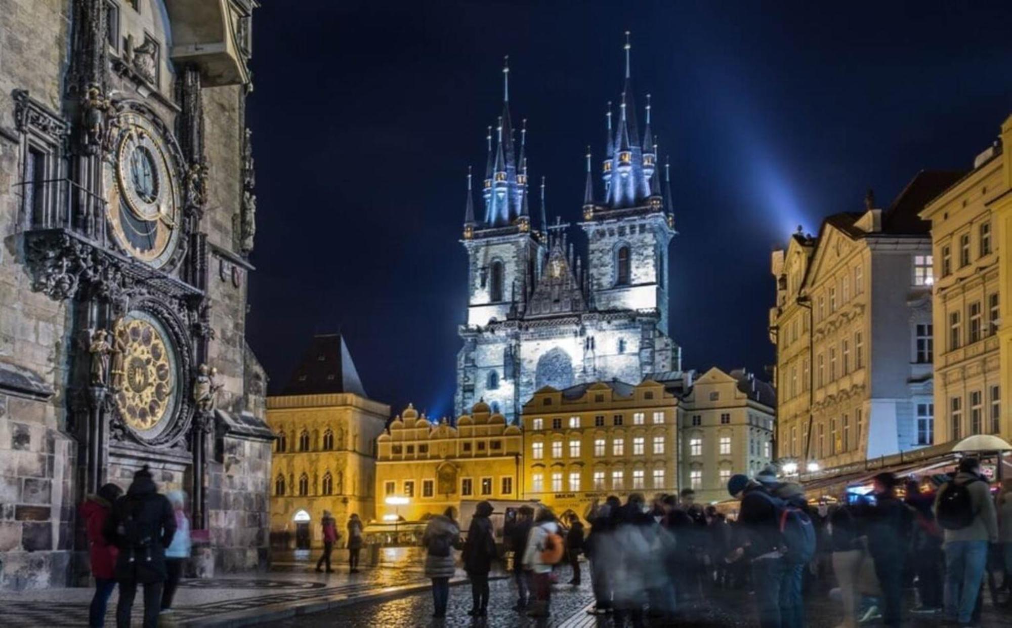 Premium Apart With A Balcony Prague Apartment Exterior photo